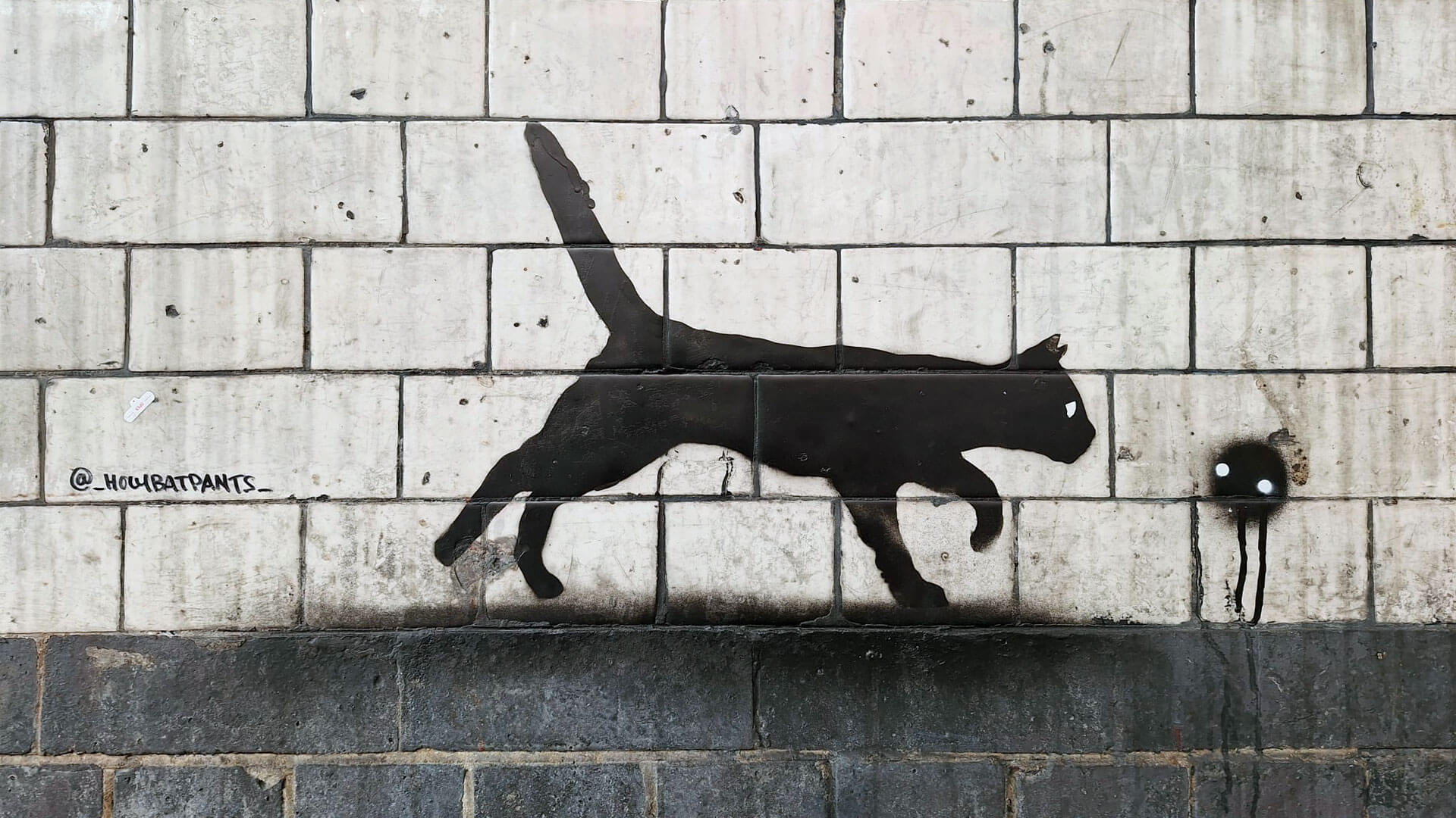 holybatpants cat painting on kingsland road, shoreditch, east london